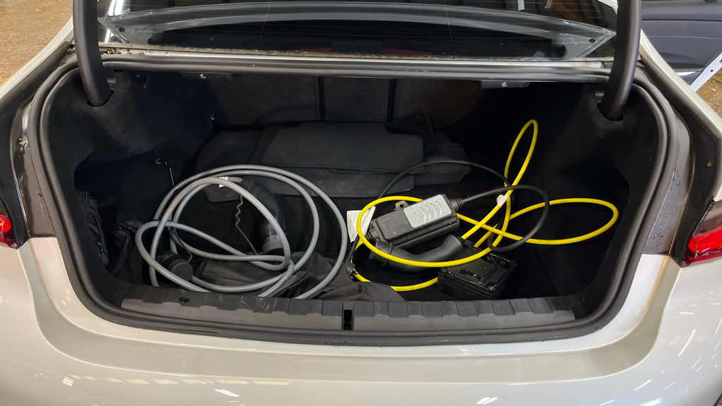 BMW 3 Series — photo 13